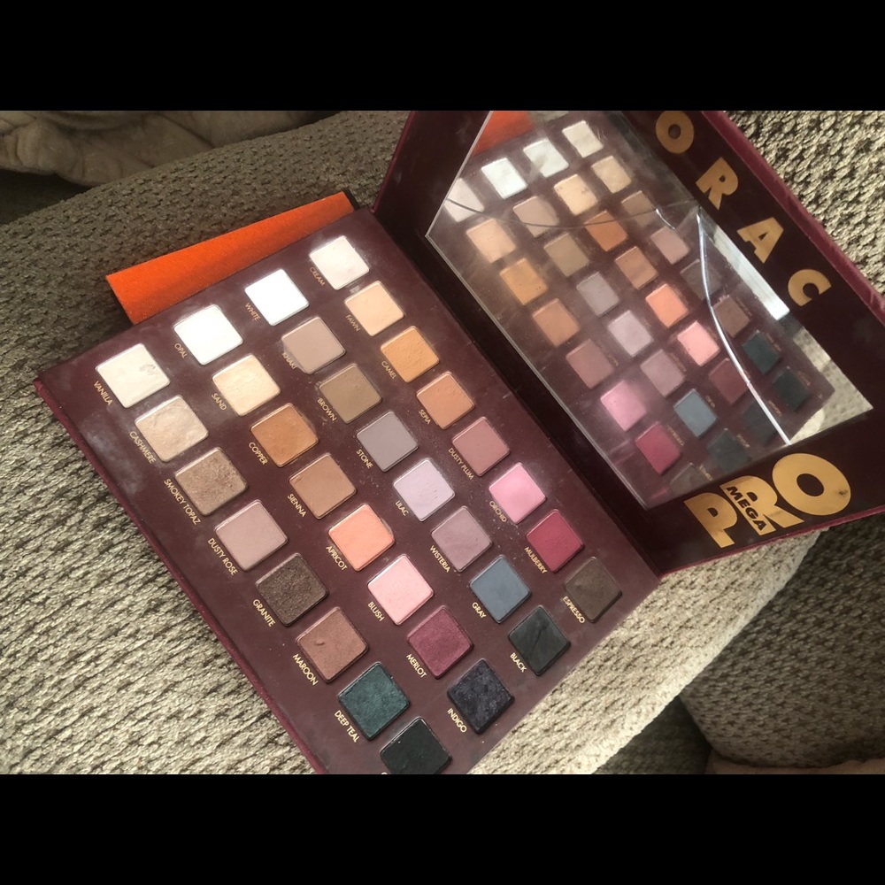Lorac mega pro palette